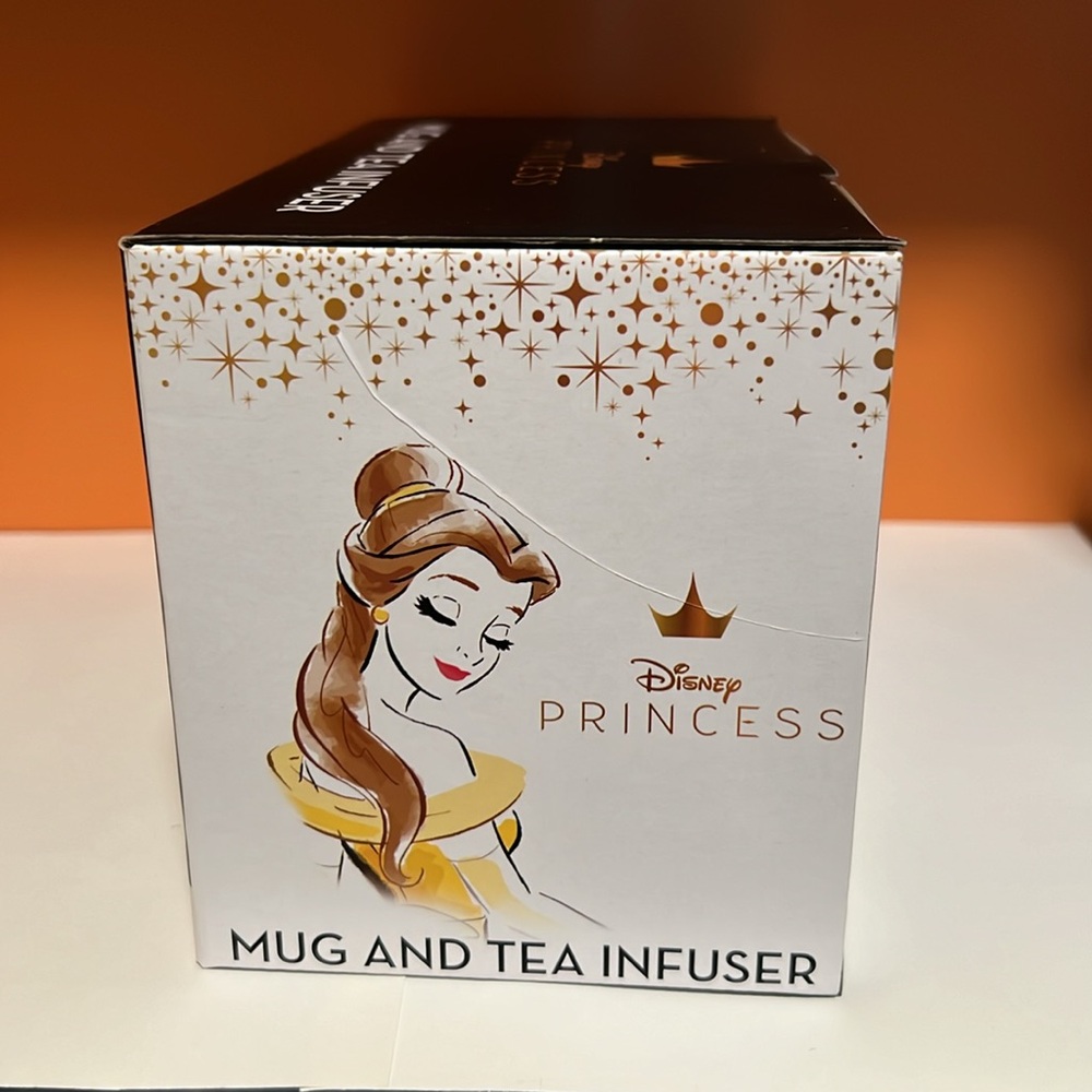 ‼️SOLD‼️DISNEY  Princess beauty and the beast mug and tea infuser set. - Picture 4 of 5
